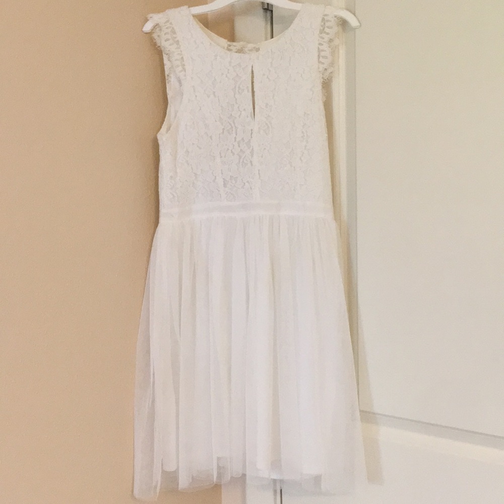White tulle and lace dress